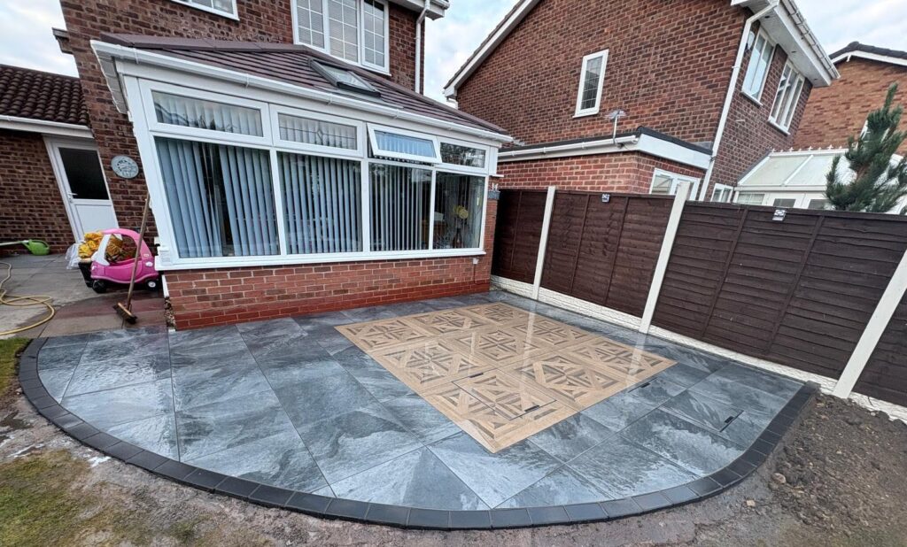 porcelain patio with feature area porcelain patio with feature sitting area patterned